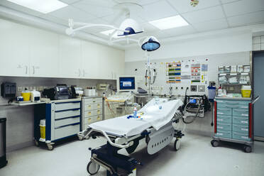 Empty trauma room prepared for Covid 19 patients in hospital - MFF05255