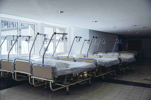 Storage of beds in hospital - MFF05363