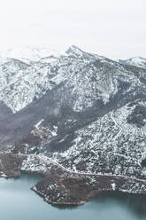 Blick auf schneebedeckte Berge, Provinz Leon, Spanien - FVS00004