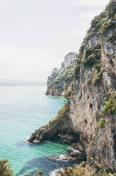 Spain, Canrabria, Cliffs at Faro del Caballo - FVSF00034