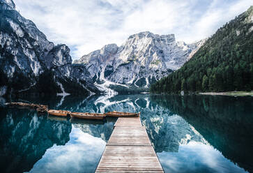 Boats In Lake Against Snowcapped Mountains - EYF02743