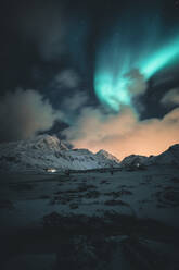 Nordlicht bei Nacht, Lofoten, Norwegen - MPPF00724