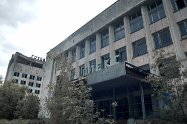 Verlassenes Waldhotel in Pripyat, Tschernobyl, Ukraine - CAVF78501