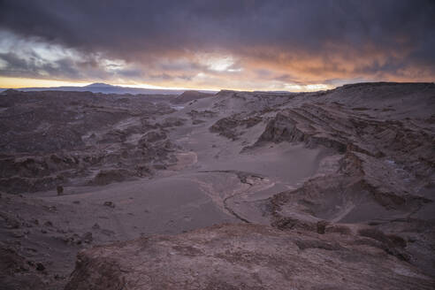 San Pedro de Atacama und Valle de Luna Wüste bei Sonnenuntergang - CAVF78596