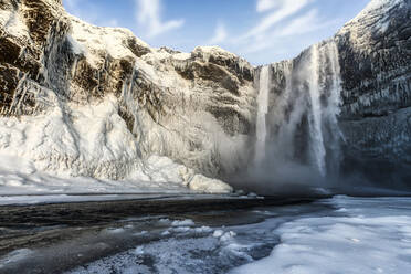 Iceland, Skogafoss in winter - TOVF00155