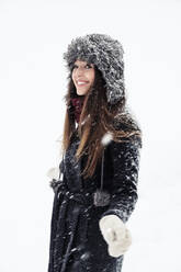 Portrait of smiling young woman in winter - WFF00298