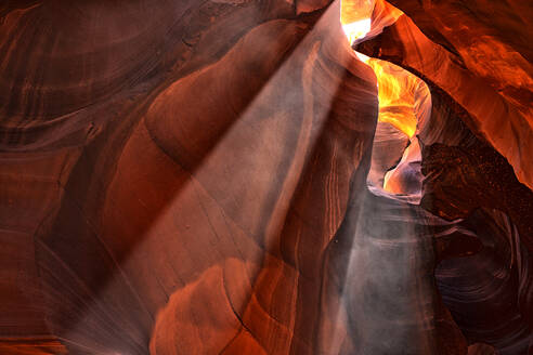 USA, Arizona, Sunbeams illuminating interior of Antelope Canyon - DSGF01921