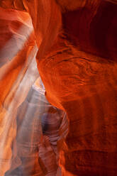 USA, Arizona, Smooth eroded walls of Antelope Canyon - DSGF01922