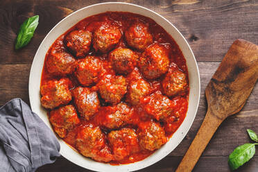 Close-Up Of Meatballs In Bowl On Table - EYF05001