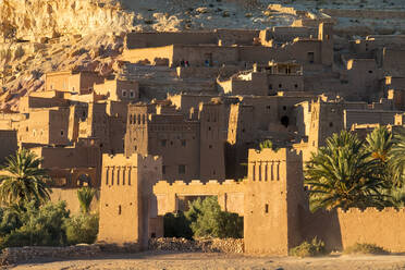 Ksar von Ait Ben Haddou (Ait Benhaddou) bei Sonnenuntergang, Provinz Ouarzazate, Marokko - CAVF79178