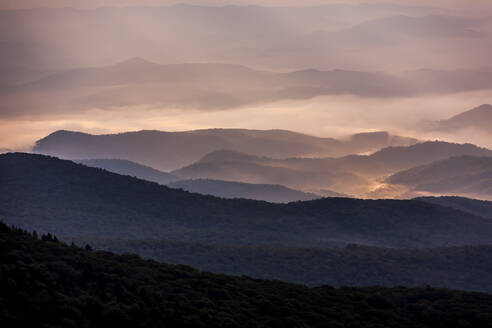 Blick vom Grandfather Mountain in North Carolina - CAVF80264