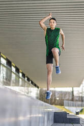 Jump training of athlete - STSF02512