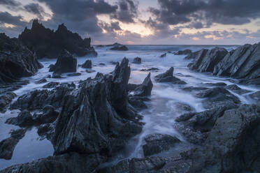Sunset over the dramatic North Devon coast, Devon, England, United Kingdom, Europe - RHPLF14667