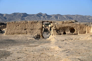 Ruinen der Stadt Jiaohe an der Seidenstraße, Hauptstadt des Königreichs Jushi 450-640 n. Chr., Autonome Region Xinjiang-Uigurien, China, Asien - RHPLF14721