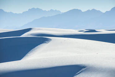 White Sands National Park in der Nähe von Alamogordo, New Mexico, Vereinigte Staaten von Amerika, Nordamerika - RHPLF15101