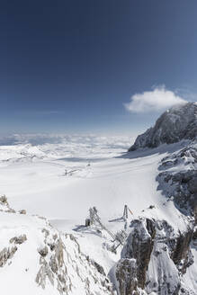 Österreich, Oberösterreich, Skilifte am schneebedeckten Dachsteingletscher - WFF00417