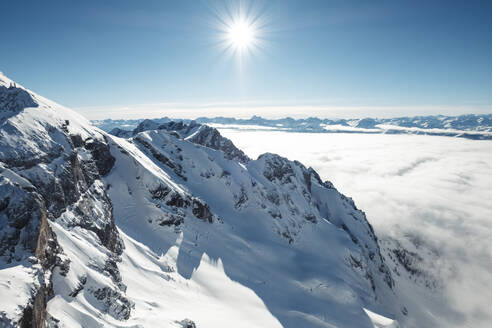 Österreich, Steiermark, Schladming, Blick auf den Sonnenschein über dem Ennstal und den Niederen Tauern - WFF00435