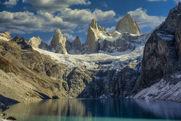 Berg Fitz Roy und Laguna Sucia, El Chalten, Patagonien, Argentinien - LOMF01092