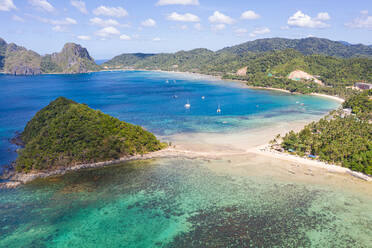 Aerial view of Depeldet Island and Cabanas Beach,El Nido,Palawan, Philippines - AAEF08373