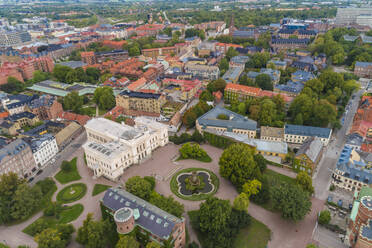 Luftaufnahme der Stadt Lund mit der Universität im Vordergrund. - CUF55155