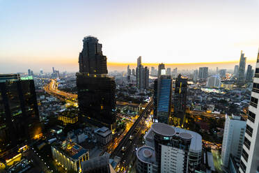 Skyline at dusk, Bangkok, Thailand - GIOF08184