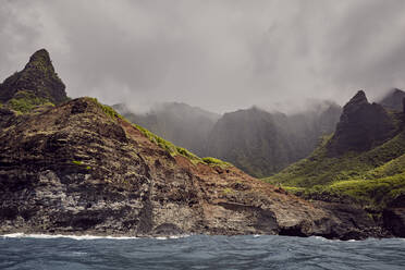 Napali-Küste vor der Küste von Kauai, Hawaii - CAVF81529