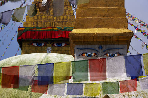 Die berühmte Boudhanath-Stupa in Kathmandu - CAVF81922