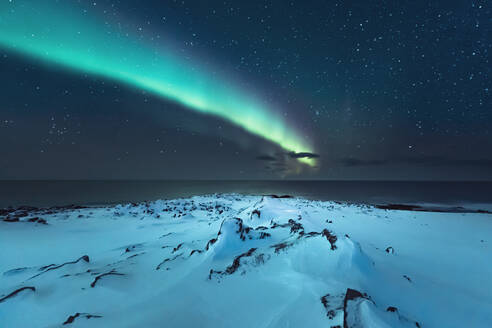 Nordlicht über dem Strand, Berlevag, Norwegen - WVF01600