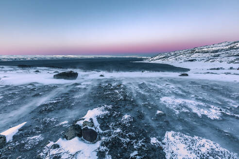 Küstenlandschaft im Winter, Lebesby, Lakse Fjord, Norwegen - WVF01637