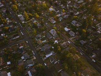 Luftaufnahme von Portland, OR, bei Sonnenuntergang - CAVF82428