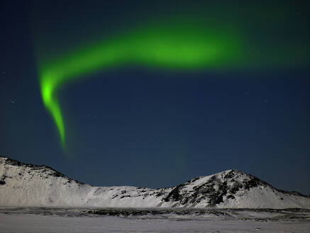 Nordlicht in einer klaren Nacht in Island - CAVF82743