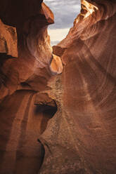 Das Innere des Antelope Canyon, Farbe und Texturen - CAVF83541