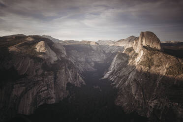 Half Dome bei Sonnenuntergang vom Gletscherpunkt aus - CAVF83552