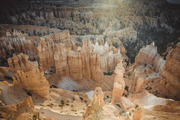 Fairyland Loop Trail im Bryce Canyon - CAVF83583