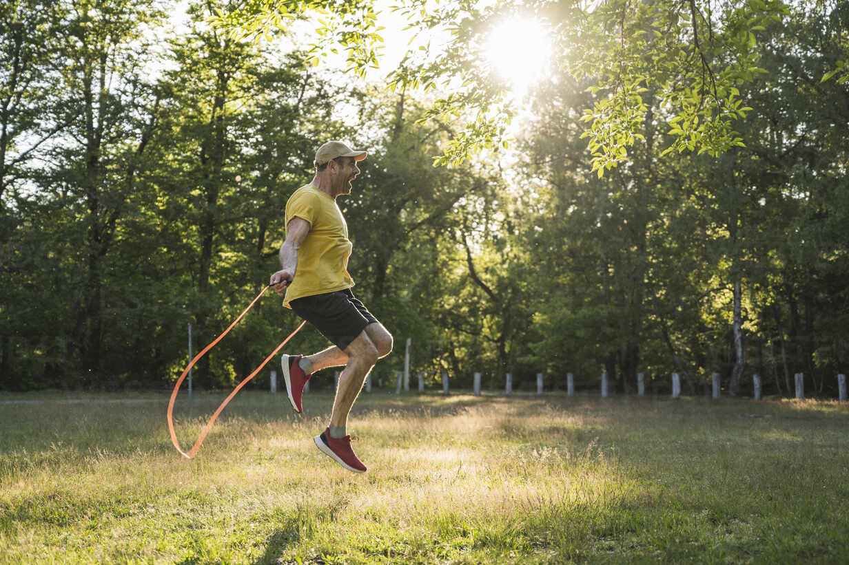 7,500+ Jumping Rope Outside Stock Photos, Pictures & Royalty-Free Images -  iStock