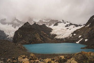 Argentinien, Kleiner Bergsee in Patagonien - UUF20656