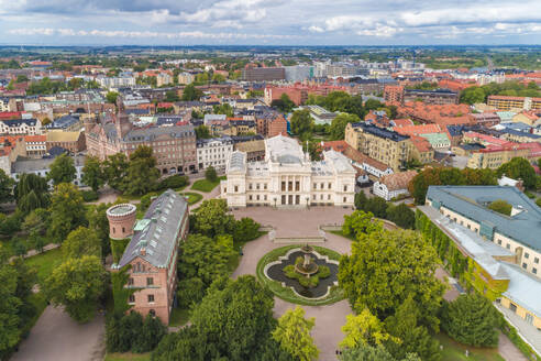 Schweden, Schonen, Lund, Luftaufnahme der Universität Lund und der umliegenden alten Stadtgebäude - TAMF02244