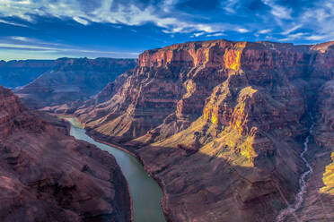 Landschaftlicher Blick auf den Grand Canyon gegen den Himmel - EYF05818
