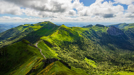 Scenic Ansicht der Landschaft gegen Himmel - EYF05943