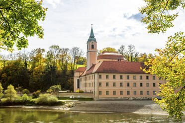 Germany, Bavaria, Kelheim, Weltenburg Abbey standing on bank of Danube - PUF01901