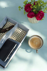 Coffee, red roses and handmade desk organizer with sunglasses and notebook - GISF00608