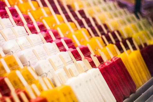 Market Stall Of Ice Creams On Stick - EYF06907