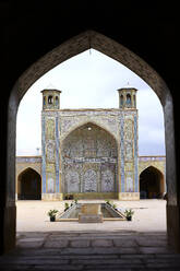 Iran, Provinz Fars, Shiraz, Innenhof der Vakil-Moschee - DSGF02176