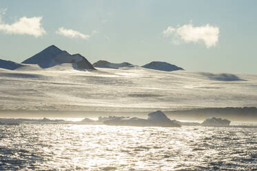 Küstengletscher der Tabarin-Halbinsel in der Abenddämmerung - RUNF03643