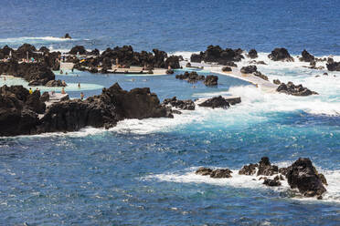 Portugal, Porto Moniz, Small rocky bay along shore of Madeira Island - WDF06091