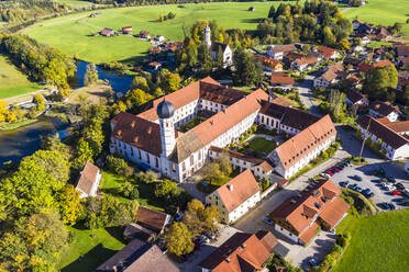 Deutschland, Bayern, Oberbayern, Tolzer Land, Eurasburg, Luftbild des Klosters der Salesianer oder Kloster Beuerberg - AMF08265