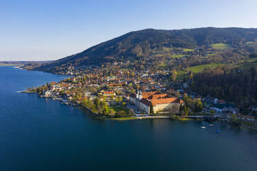 Germany, Bavaria, Tegernsee, Drone view of town on shore of Tegernsee lake - LHF00800
