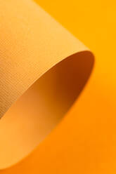 Gelbe Farbe geformtes Papier Designs - CAVF86575