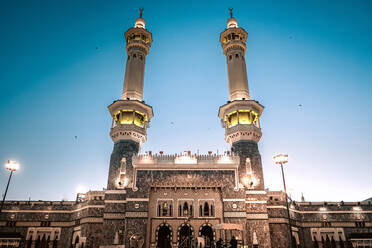 Low Angle View Of Al-Haram Moschee gegen Himmel - EYF09137