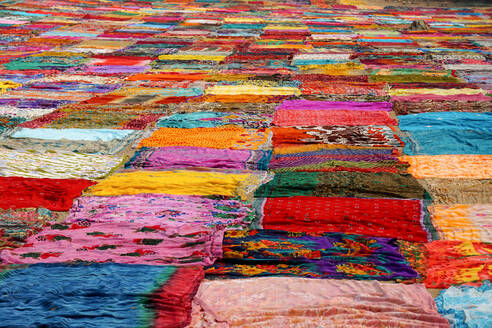 Full Frame Shot Of Colorful Saris Drying At Dhobi Ghat - EYF09318